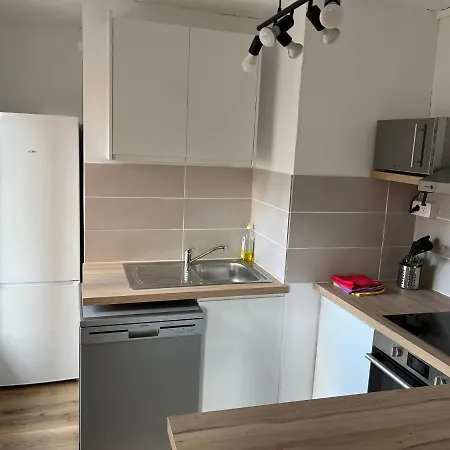 Apartment Quai De Seine // Proche Docks // Proche Des Transports // Calme Et Agreable Rouen