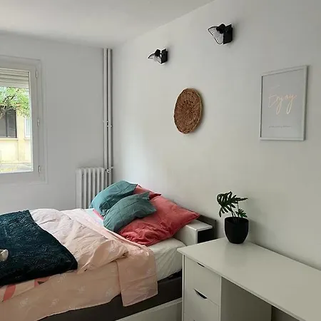 Quai De Seine // Proche Docks // Proche Des Transports // Calme Et Agreable Apartment