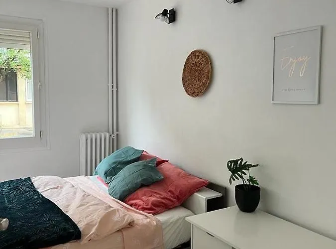 Quai De Seine // Proche Docks // Proche Des Transports // Calme Et Agreable Апартаменты